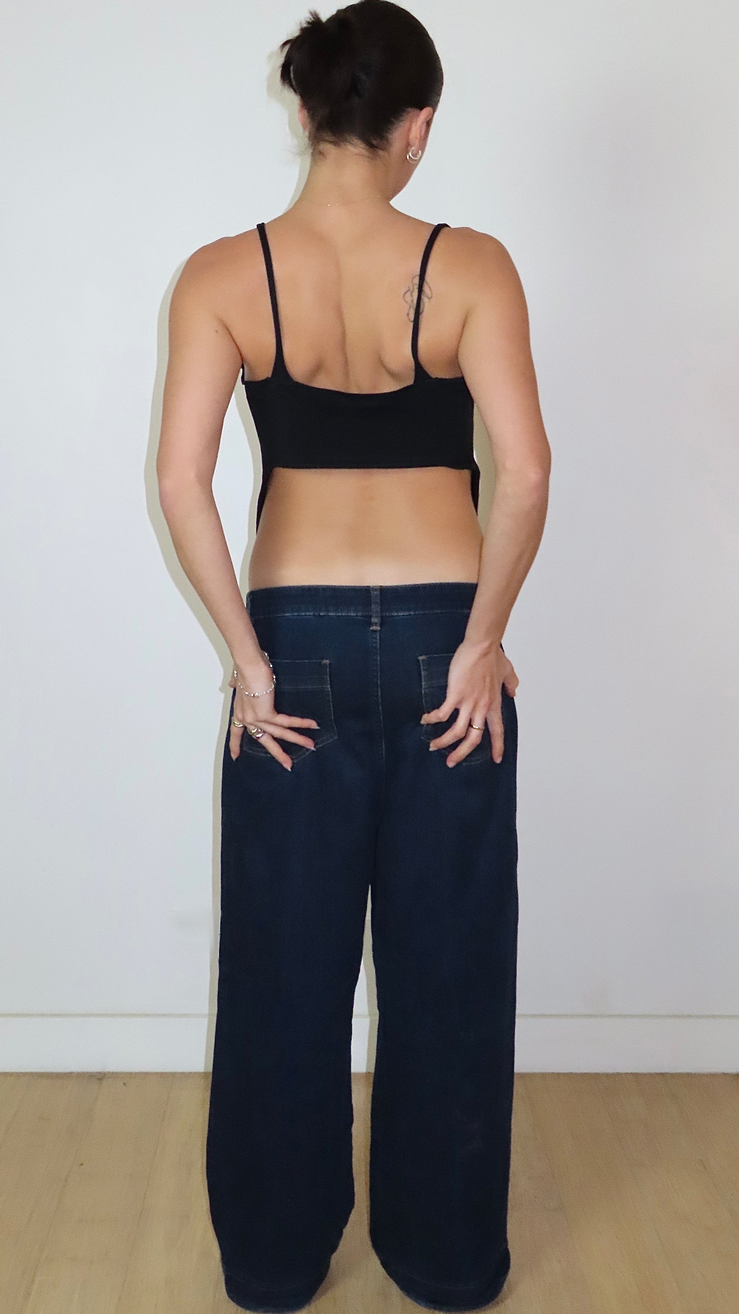 DKNY OPEN BACK TANK / MEDIUM