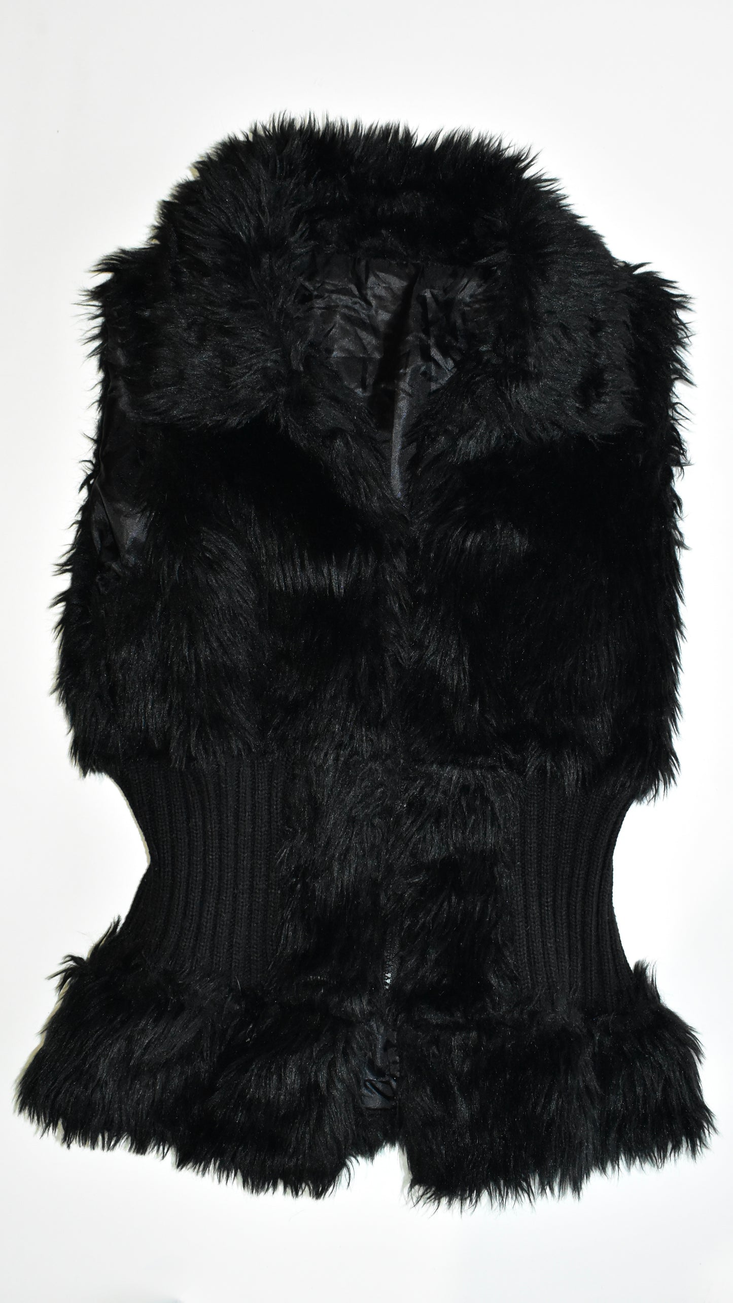 SHAGGY FAUX FUR VEST / EST. MEDIUM