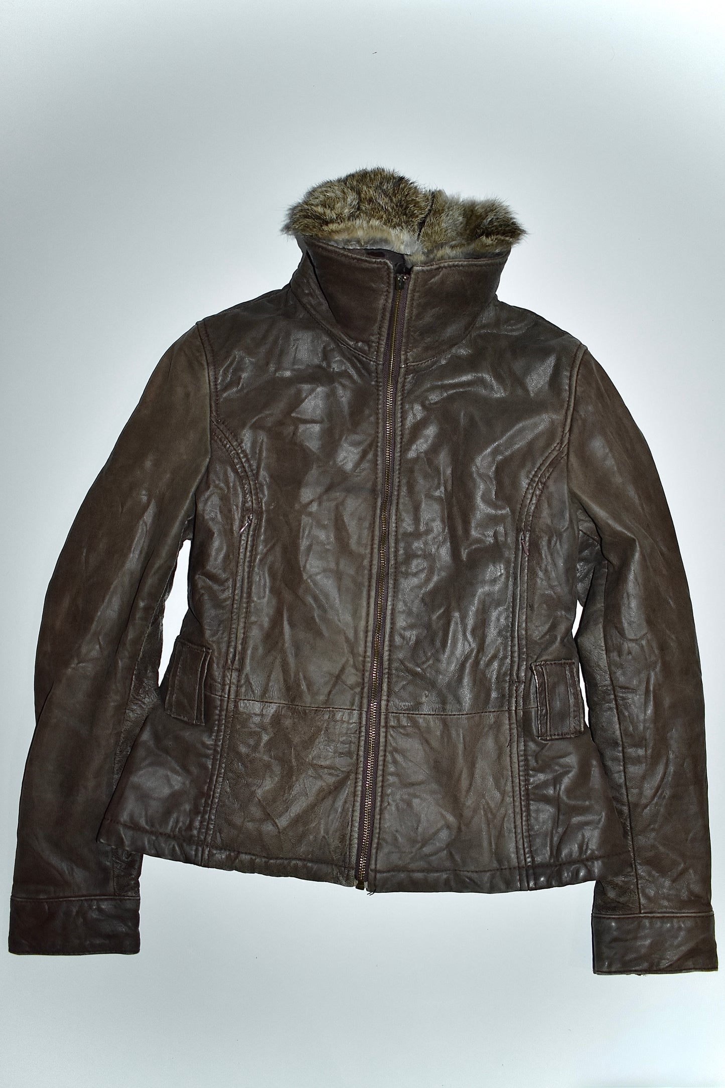 BATA AND MORE SUEDE JACKET / EURO 44