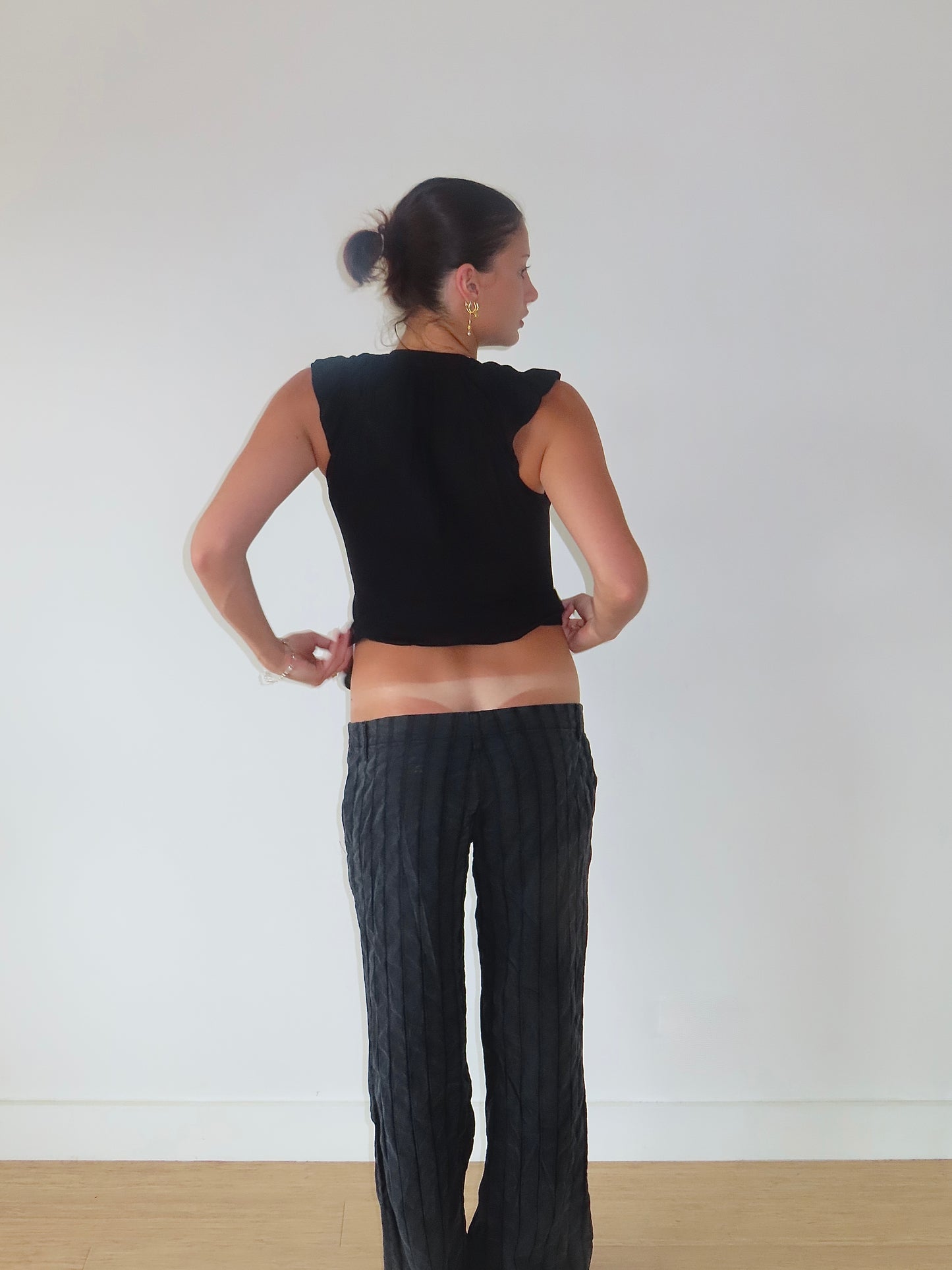 00S CUE PLEATED FRILL BUTTON BLOUSE / XSMALL (EST.)