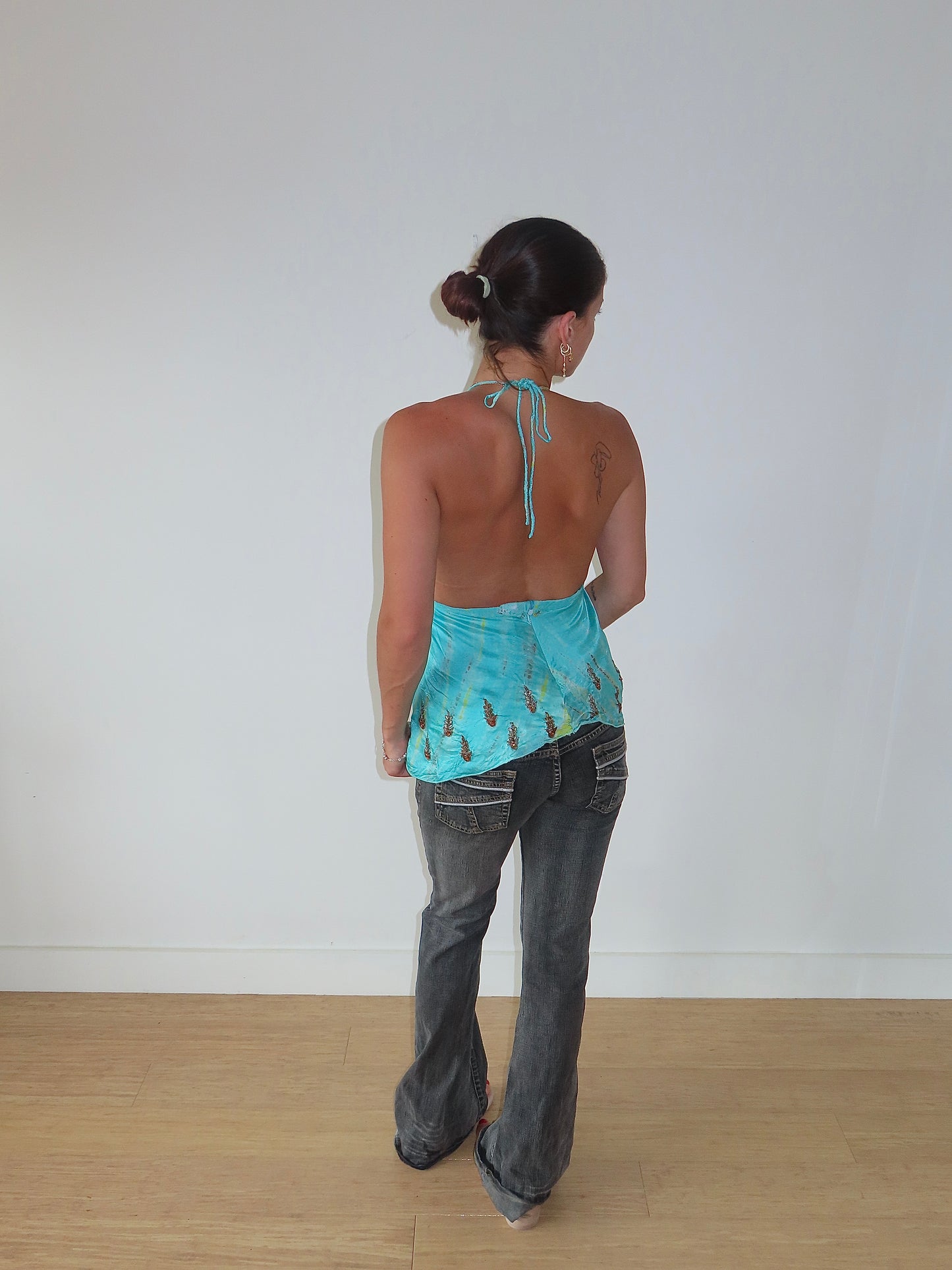EARLY 2000S LINHARD TURQUOISE SILK EMBROIDERED HALTER TOP / UK 6