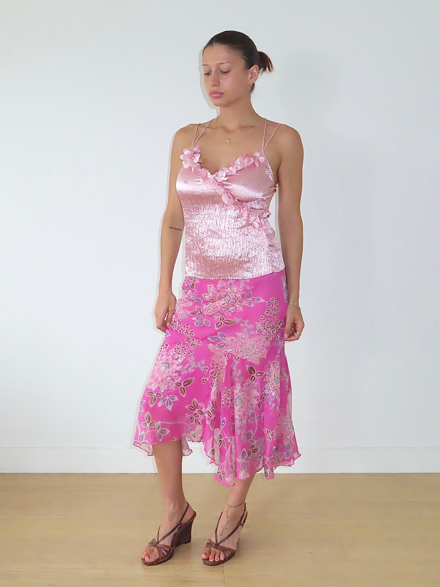 FUCHSIA SEQUIN MIDI SKIRT / ESTIMATED SMALL