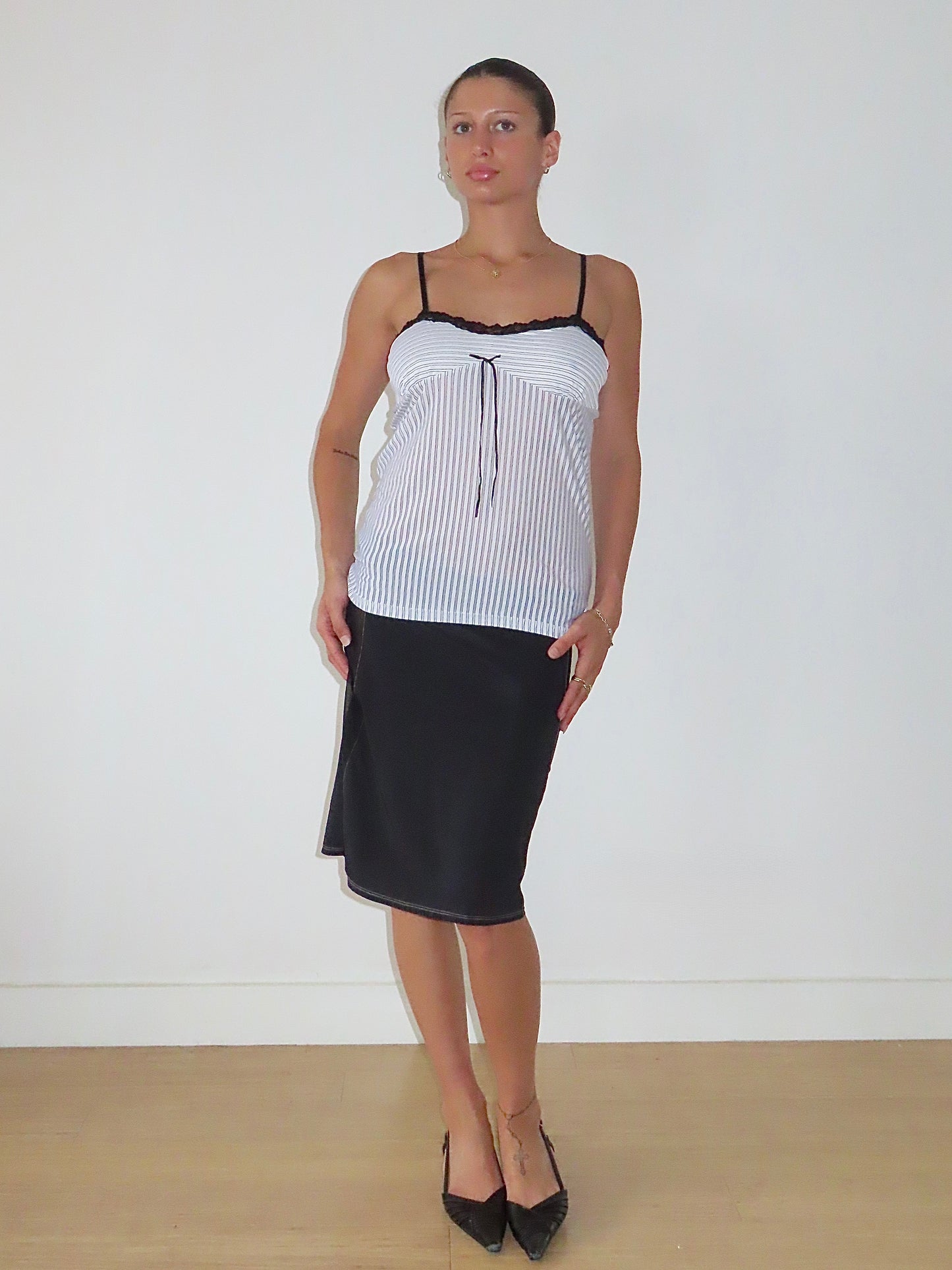 BERRAK PINSTRIPE LACE TRIM CAMI WITH TIE RIBBON / 4XL