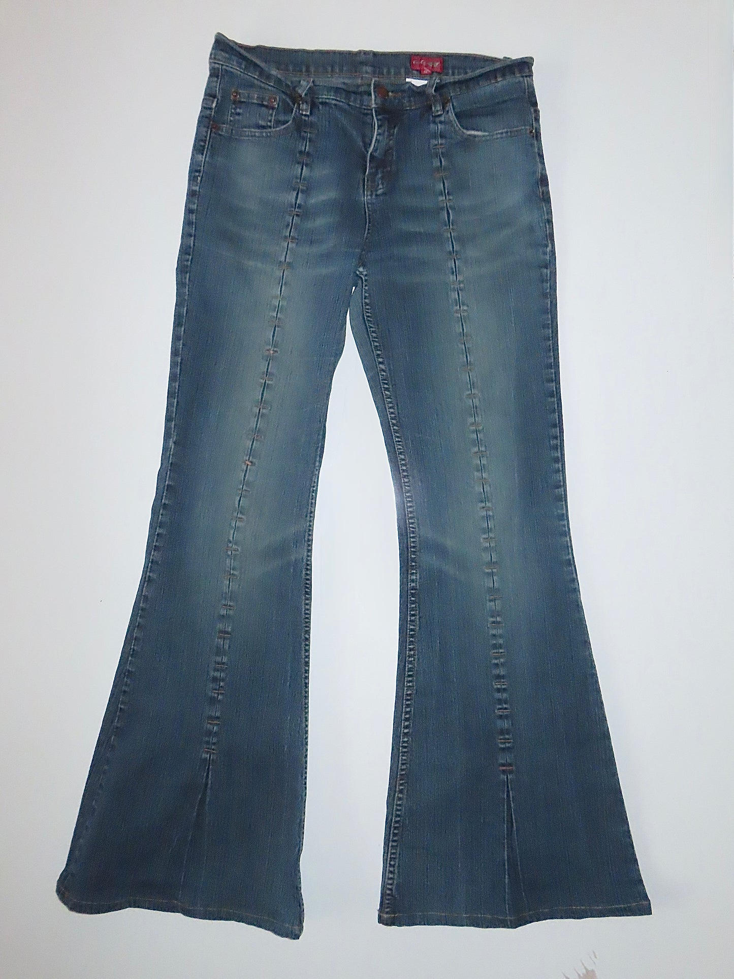 VERTICAL PANELED SEAM BOOTCUT JEANS / XL