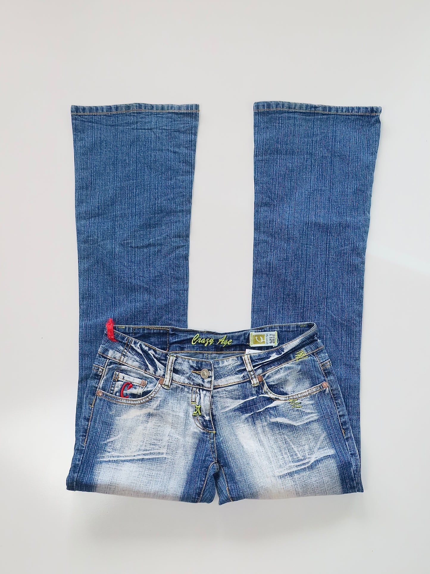 CRAZY AGE ULTRA LOW RISE EMBROIDERED DENIM JEANS / 38